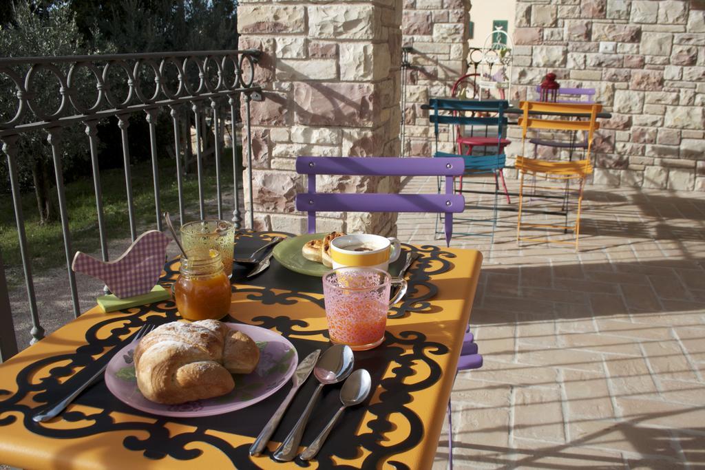 B&B Lavanda E Rosmarino Assisi Luaran gambar